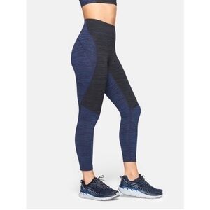 Outdoor Voices Baltic/Night Techsweat 3/4 Leggings Navy Blue Black Size Medium